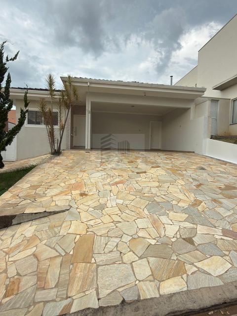 Casa para alugar em Valinhos, Pinheiro, com 3 quartos, com 180 m², CONDOMÍNIO PORTAL DO JEQUITIBÁ