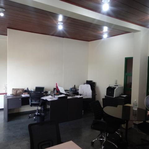 Sala à venda com 1 vaga(s). Vila Clayton, Valinhos